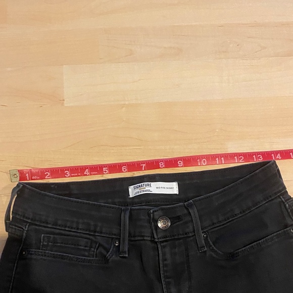 Levi Strauss Black Mid Rise Skinny Jeans Size 6 Business Casual Stretch Denim - Picture 5 of 7